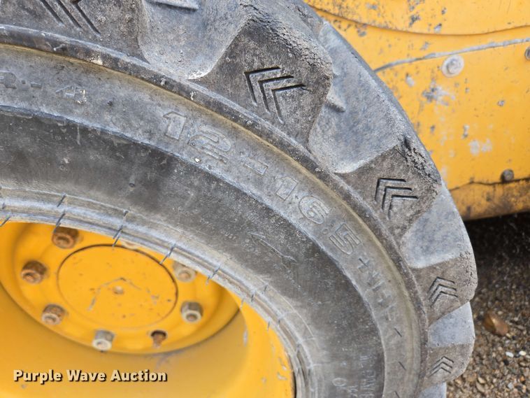 image for item DP6372 2004 Caterpillar 236 skid steer loader