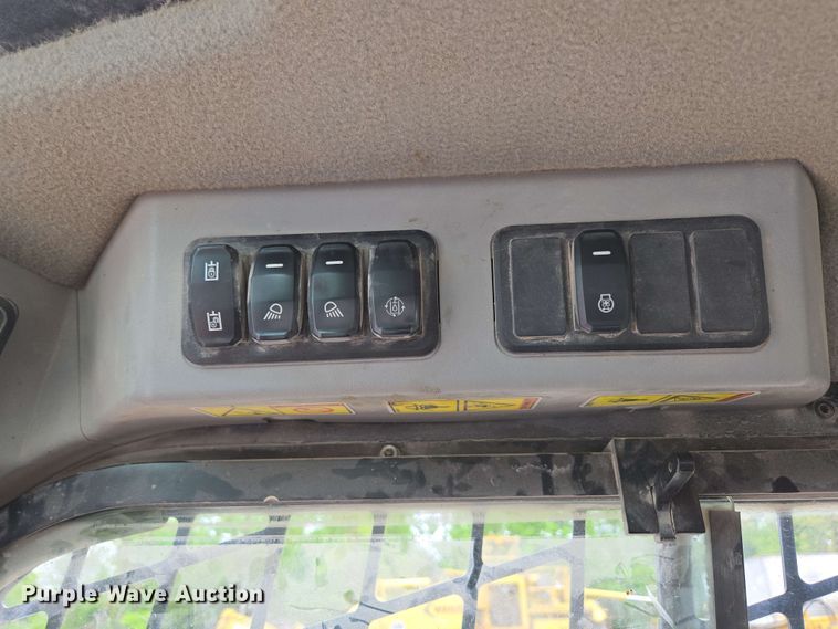 image for item DP6373 2020 Caterpillar 299D3 tracked skid steer loader