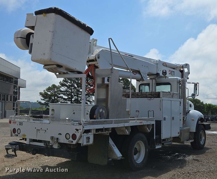 image for item DP6413 2016 Peterbilt PB348 bucket truck