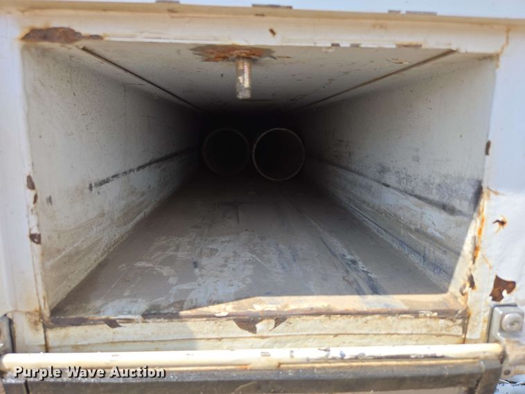 image for item DP6413 2016 Peterbilt PB348 bucket truck