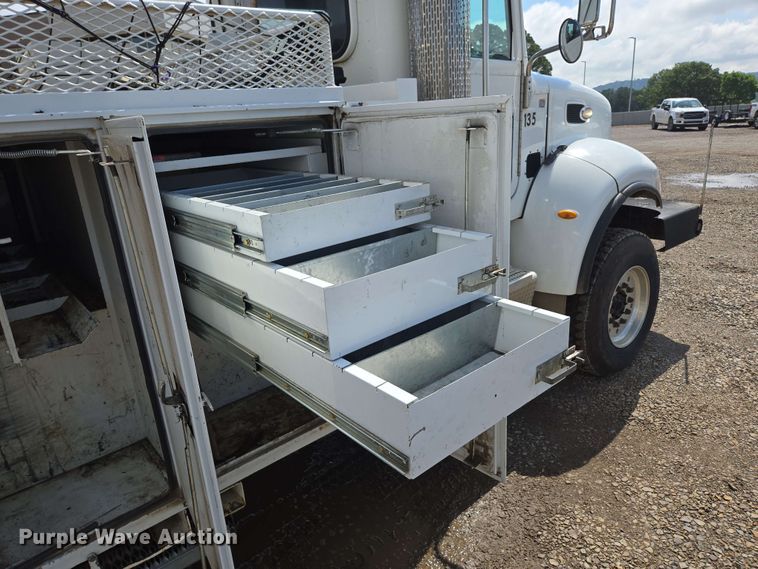 image for item DP6413 2016 Peterbilt PB348 bucket truck