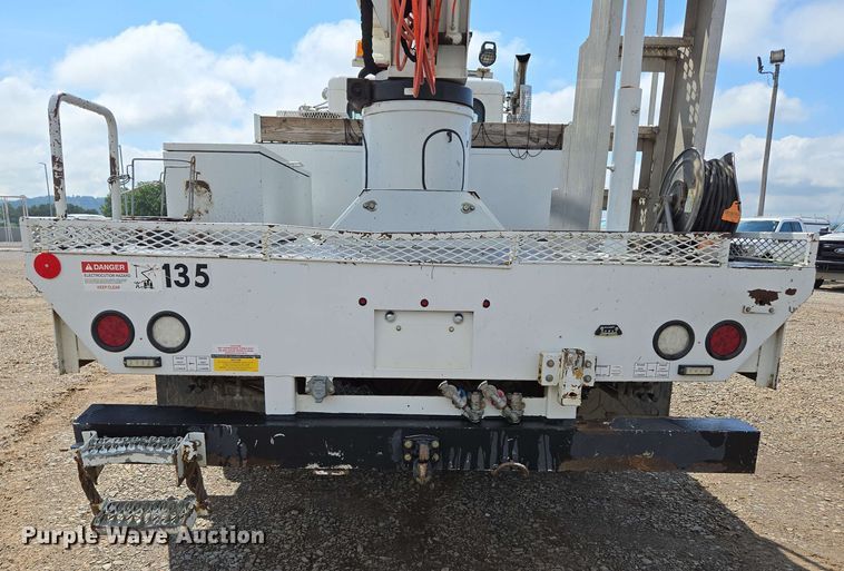 image for item DP6413 2016 Peterbilt PB348 bucket truck