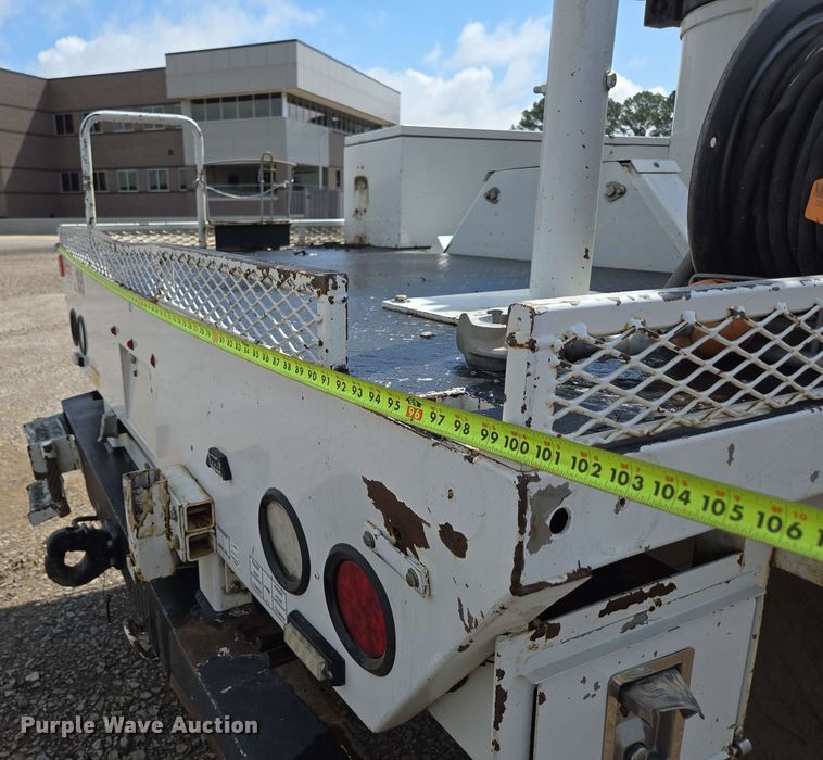 image for item DP6413 2016 Peterbilt PB348 bucket truck