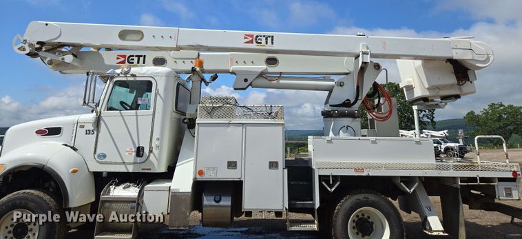 image for item DP6413 2016 Peterbilt PB348 bucket truck
