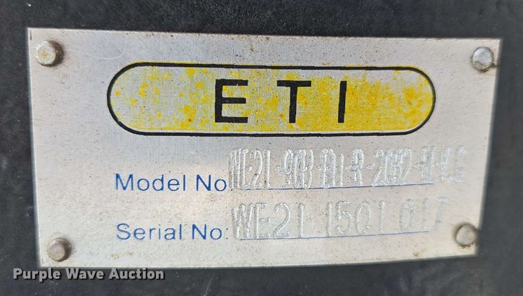 image for item DP6413 2016 Peterbilt PB348 bucket truck