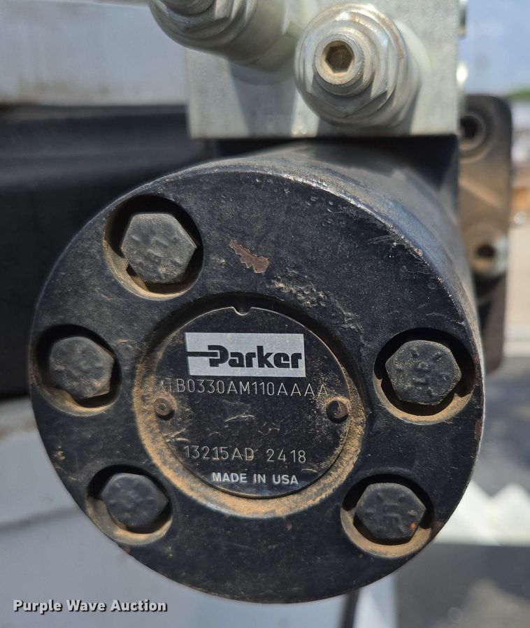 image for item DP6413 2016 Peterbilt PB348 bucket truck