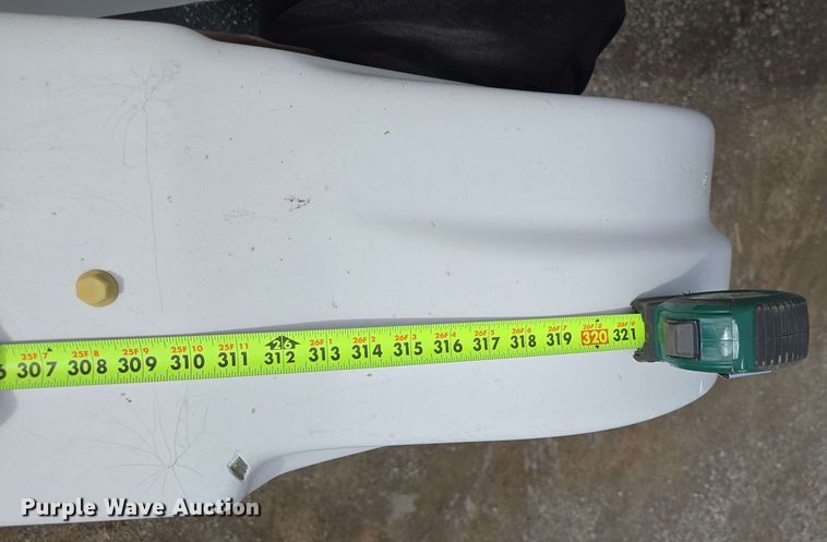 image for item DP6413 2016 Peterbilt PB348 bucket truck