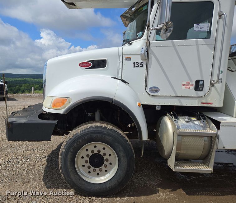 image for item DP6413 2016 Peterbilt PB348 bucket truck