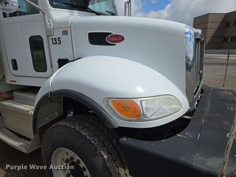 image for item DP6413 2016 Peterbilt PB348 bucket truck