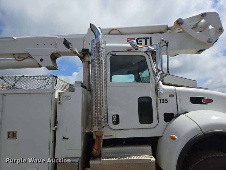 image for item DP6413 2016 Peterbilt PB348 bucket truck
