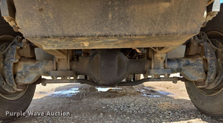 image for item DP6413 2016 Peterbilt PB348 bucket truck