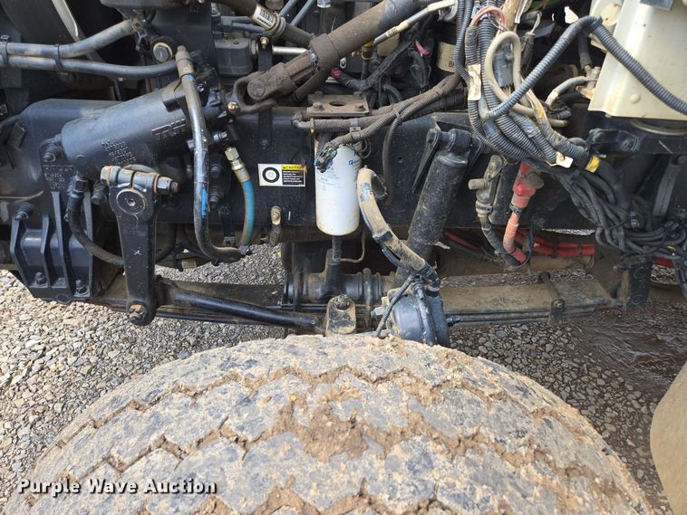 image for item DP6413 2016 Peterbilt PB348 bucket truck