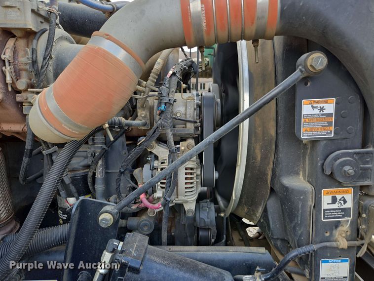 image for item DP6413 2016 Peterbilt PB348 bucket truck