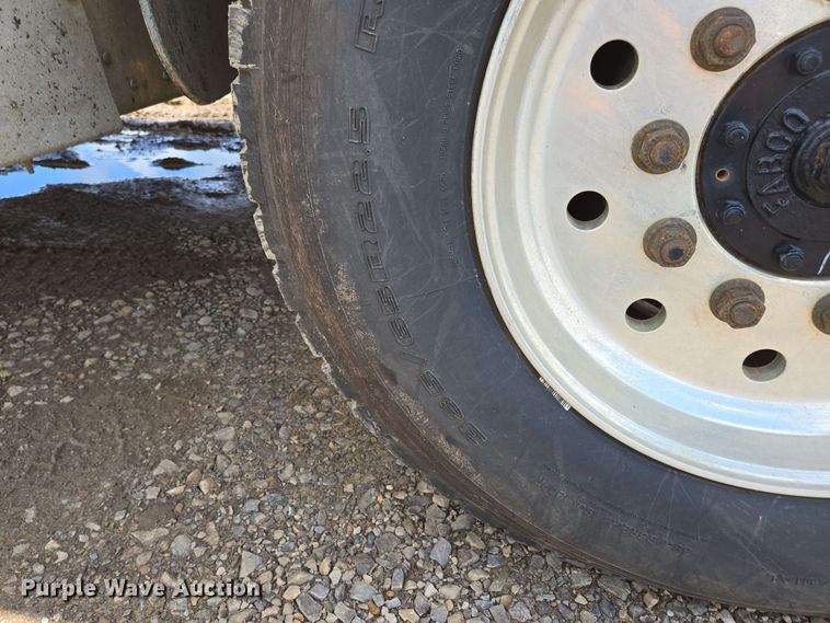 image for item DP6413 2016 Peterbilt PB348 bucket truck