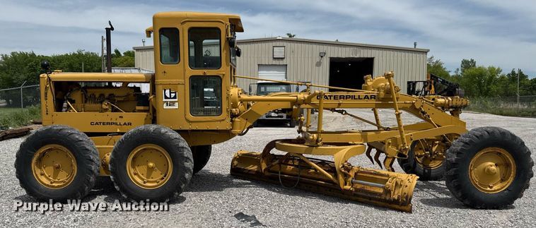 image for item DS4284 Caterpillar B12 rigid frame motor grader