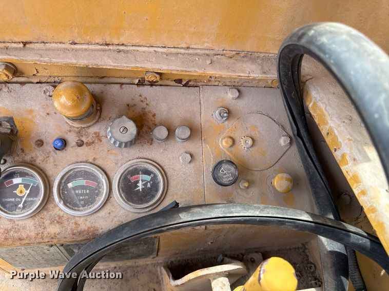 image for item DS4284 Caterpillar B12 rigid frame motor grader