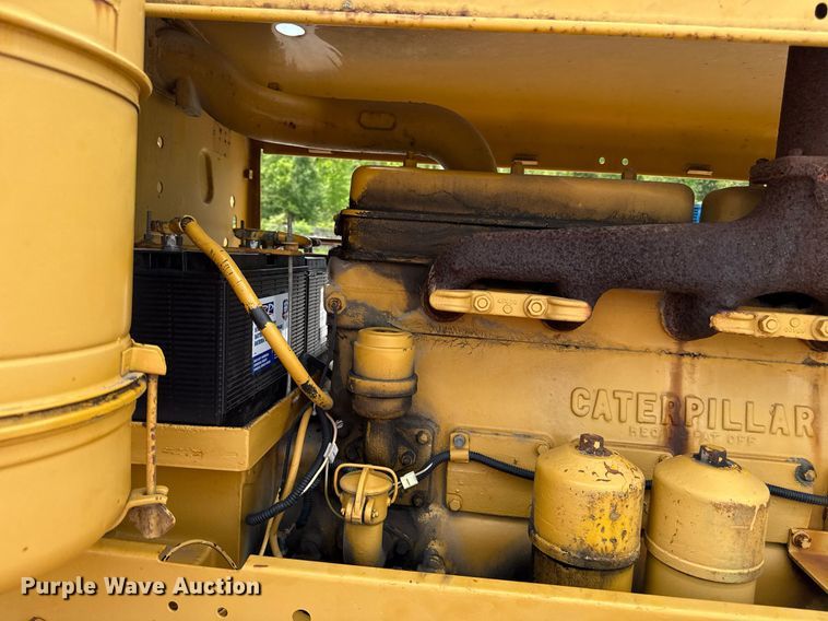 image for item DS4284 Caterpillar B12 rigid frame motor grader