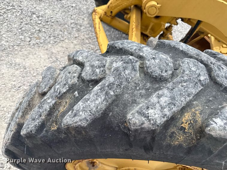 image for item DS4284 Caterpillar B12 rigid frame motor grader