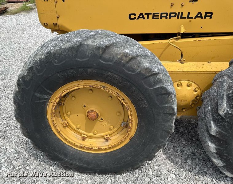 image for item DS4284 Caterpillar B12 rigid frame motor grader