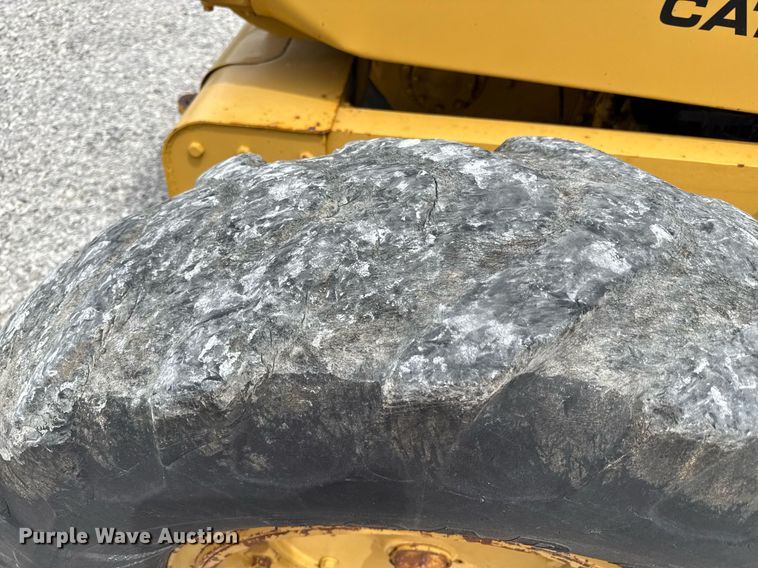 image for item DS4284 Caterpillar B12 rigid frame motor grader