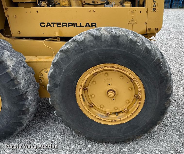 image for item DS4284 Caterpillar B12 rigid frame motor grader