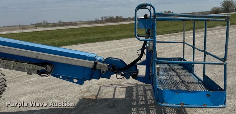 image for item DT0700 2006 Genie S60  boom lift