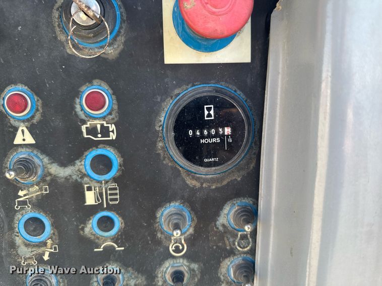 image for item DT0700 2006 Genie S60  boom lift