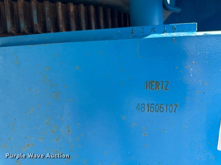 image for item DT0700 2006 Genie S60  boom lift
