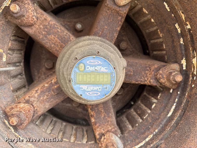 image for item DT0702 1978 Fruehauf TAG-F2-EDT9500 tank trailer