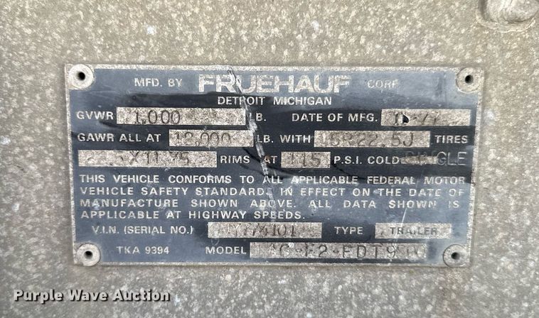 image for item DT0702 1978 Fruehauf TAG-F2-EDT9500 tank trailer