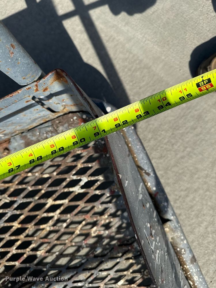 image for item DT0703 2004 Genie S-65 4x4 boom lift