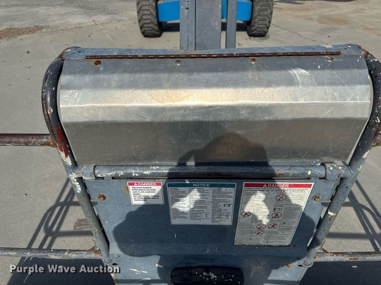 image for item DT0703 2004 Genie S-65 4x4 boom lift