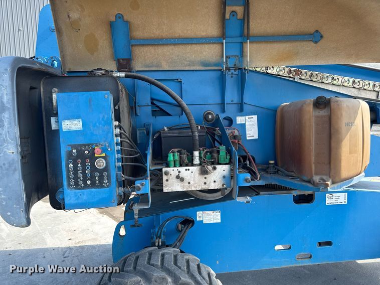 image for item DT0703 2004 Genie S-65 4x4 boom lift
