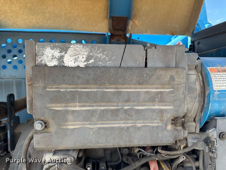 image for item DT0703 2004 Genie S-65 4x4 boom lift