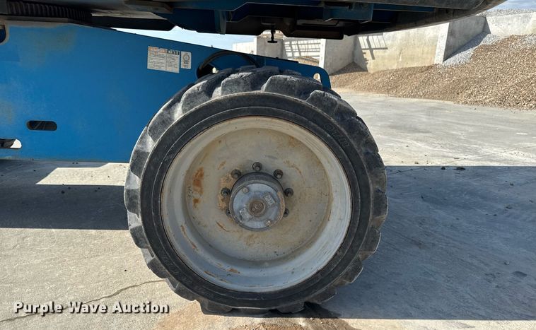 image for item DT0703 2004 Genie S-65 4x4 boom lift