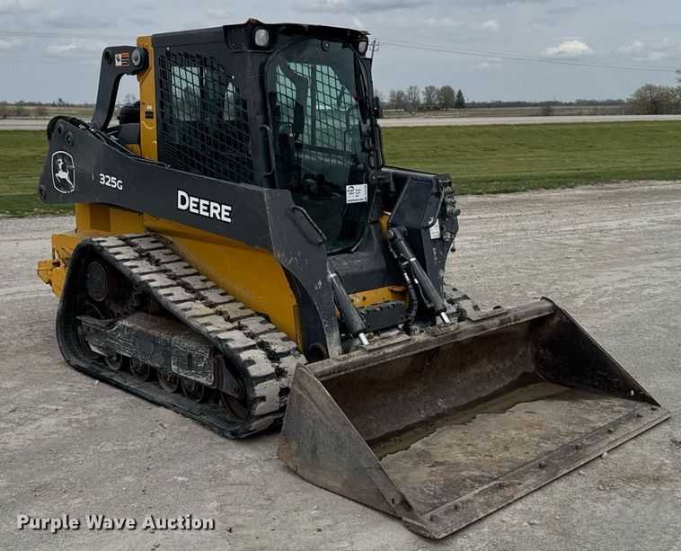 image for item DT0708 2021 John Deere 325G tracked skid steer loader