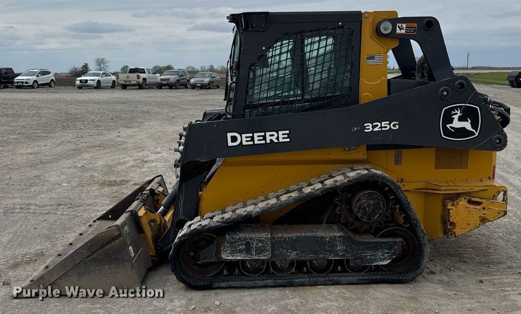 image for item DT0708 2021 John Deere 325G tracked skid steer loader