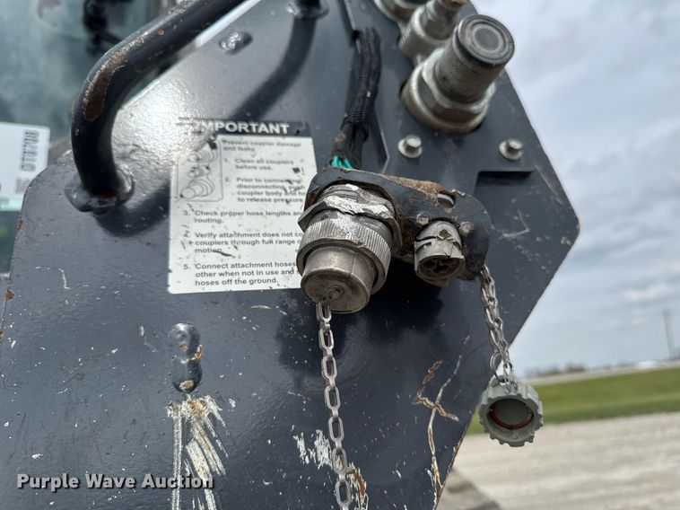 image for item DT0708 2021 John Deere 325G tracked skid steer loader