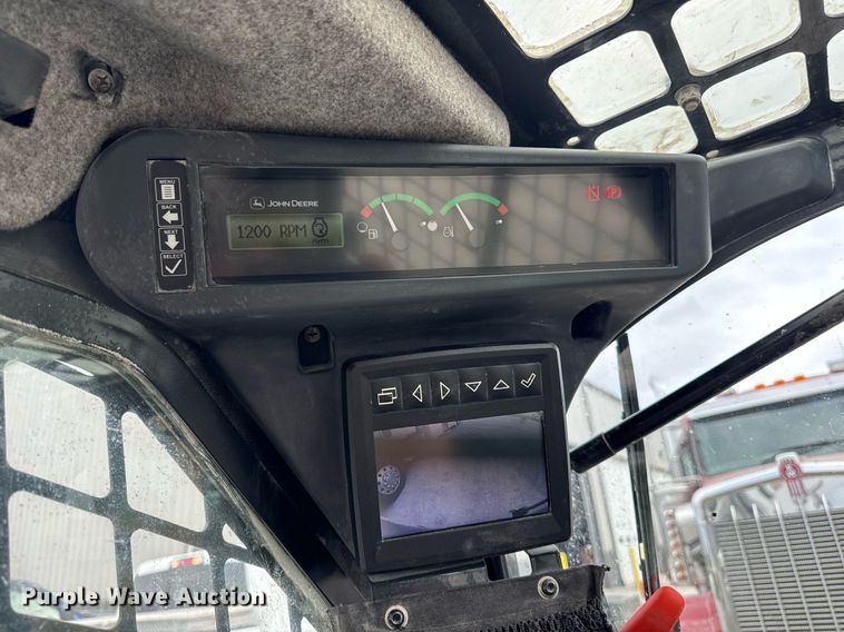 image for item DT0708 2021 John Deere 325G tracked skid steer loader