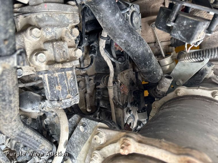 image for item DT0708 2021 John Deere 325G tracked skid steer loader