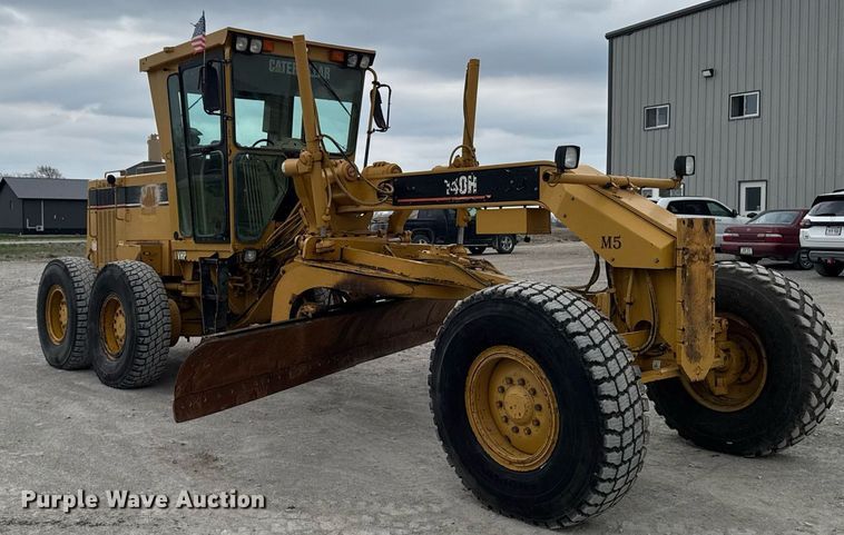 image for item DT0709 2001 Caterpillar 140H motor grader