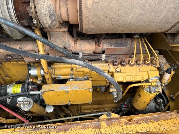 image for item DT0709 2001 Caterpillar 140H motor grader