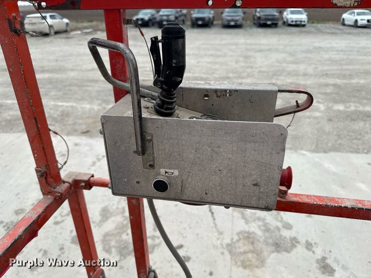 image for item DT0710 2006 Skyjack SJIII 3226 scissor lift