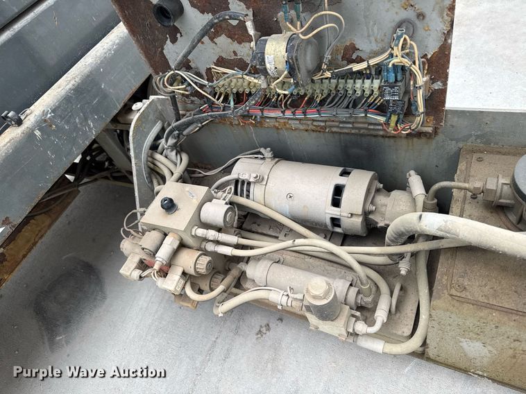 image for item DT0710 2006 Skyjack SJIII 3226 scissor lift