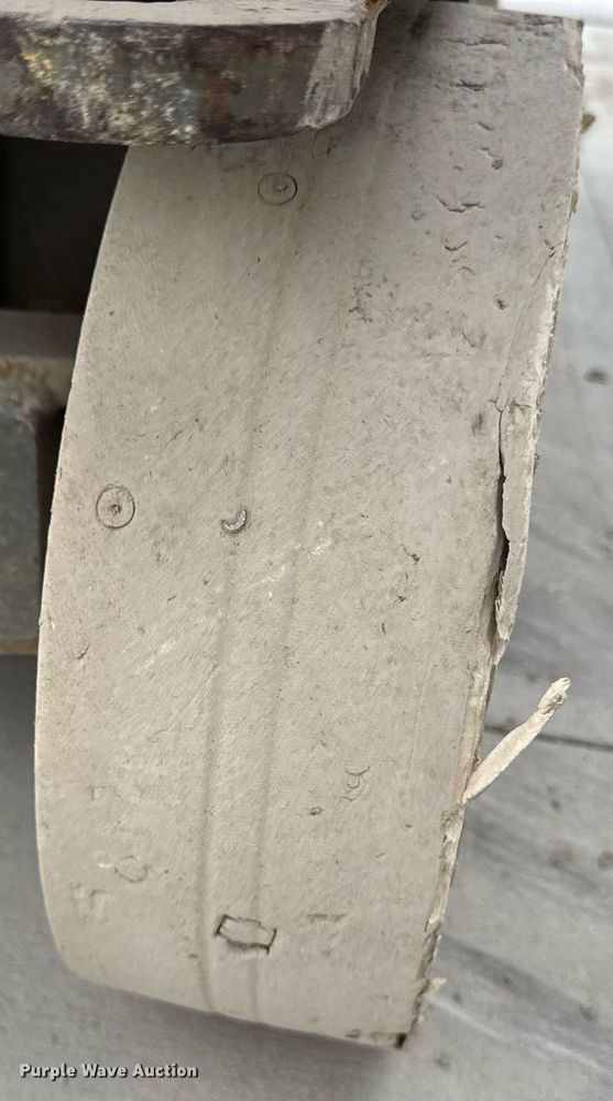 image for item DT0710 2006 Skyjack SJIII 3226 scissor lift