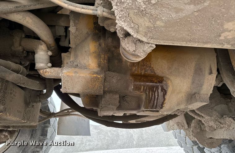 image for item DT0711 2004 Caterpillar 769D haul truck