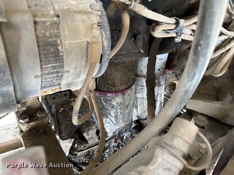 image for item DT0711 2004 Caterpillar 769D haul truck