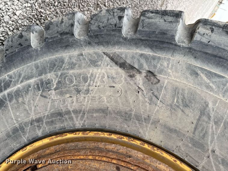 image for item DT0711 2004 Caterpillar 769D haul truck