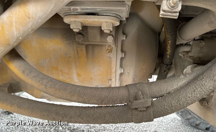 image for item DT0712 2001 Caterpillar 769D haul truck