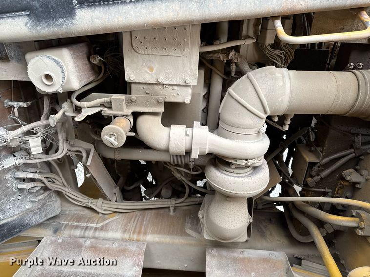 image for item DT0712 2001 Caterpillar 769D haul truck